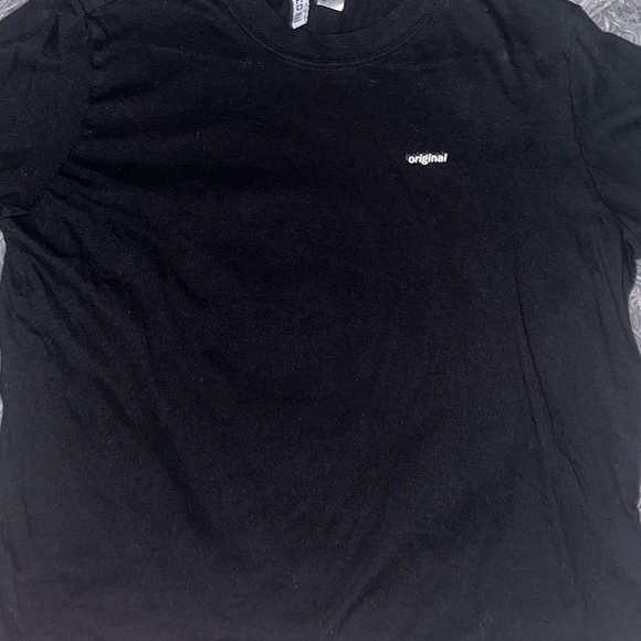 Graphic Tee bundle - Picture 6 of 13